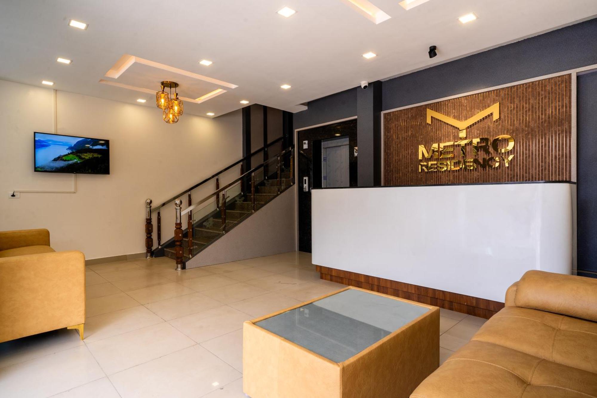 Metro Residency Hotell Tirur Eksteriør bilde